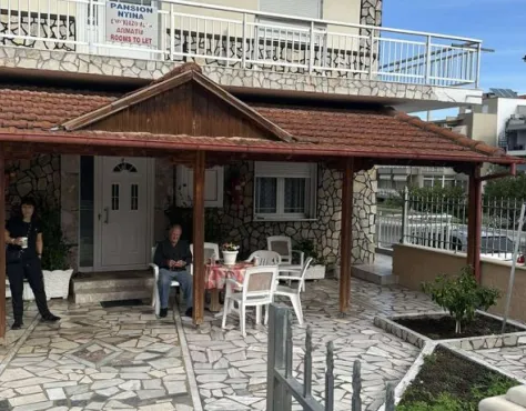 Vila Dina Leptokarija