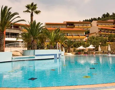 Hotel Lagomandra Beach and Suites