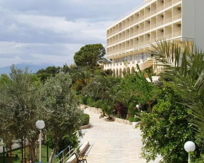 Hotel Pappas Lutraki