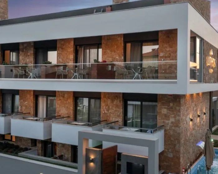 Lithos Suites Nikiti