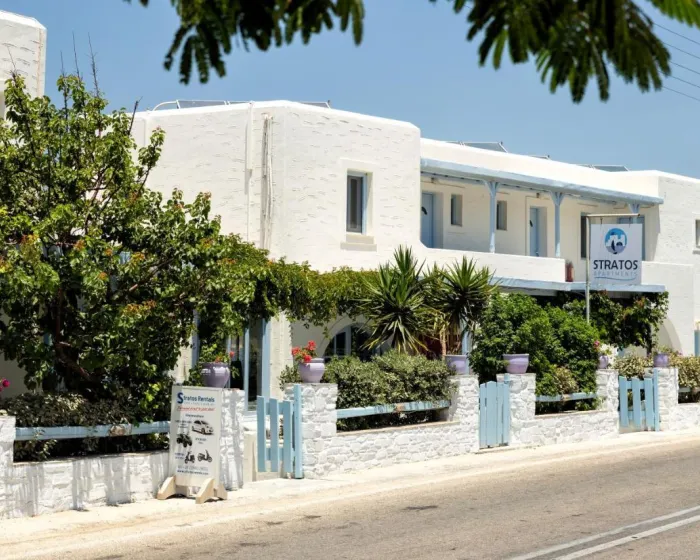 Stratos Apartments &amp; Studios Paros