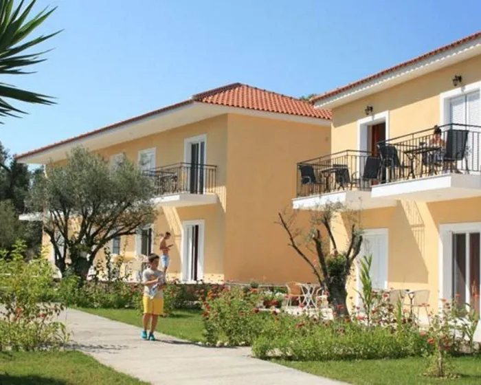 Pythos Studios &amp; Apartments Svoronata