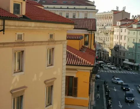 La Fermata Del Viandante Trieste