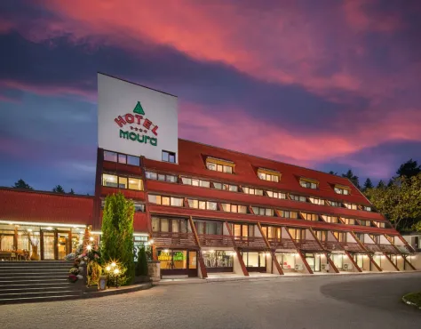 Moura & Villas Borovets Mountain Relax SPA Hotel